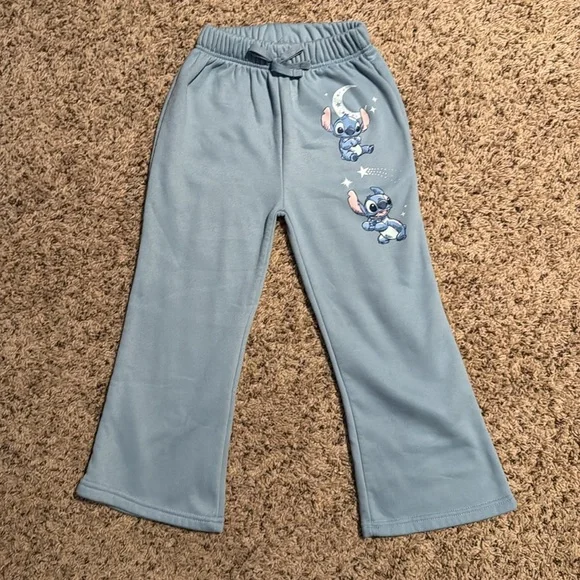 Girls size 7/8 Disney Stitch tracksuit - Picture 3 of 4